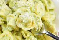 Creamy Pesto Alfredo Tortellini