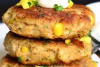 Mango Chili Crab Cakes