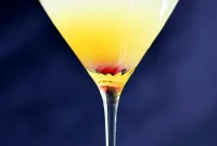 Flirtini – Pineapple Champagne Martini