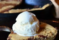 Dreamy Vanilla Bean Swirl Skillet