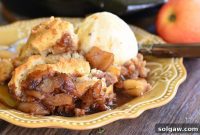 Autumn Apple Skillet Cobbler with Maple Pecan