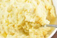 Creamy Instant Pot Garlic Mashed Potatoes
