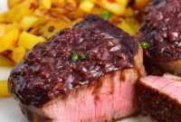 Classic Red Wine Steak Sauce