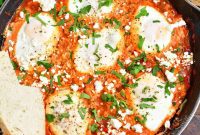 Shakshuka: Sunny Eggs in Spicy Tomato Sauce
