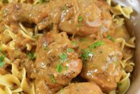 Creamy Hungarian Chicken Paprikash