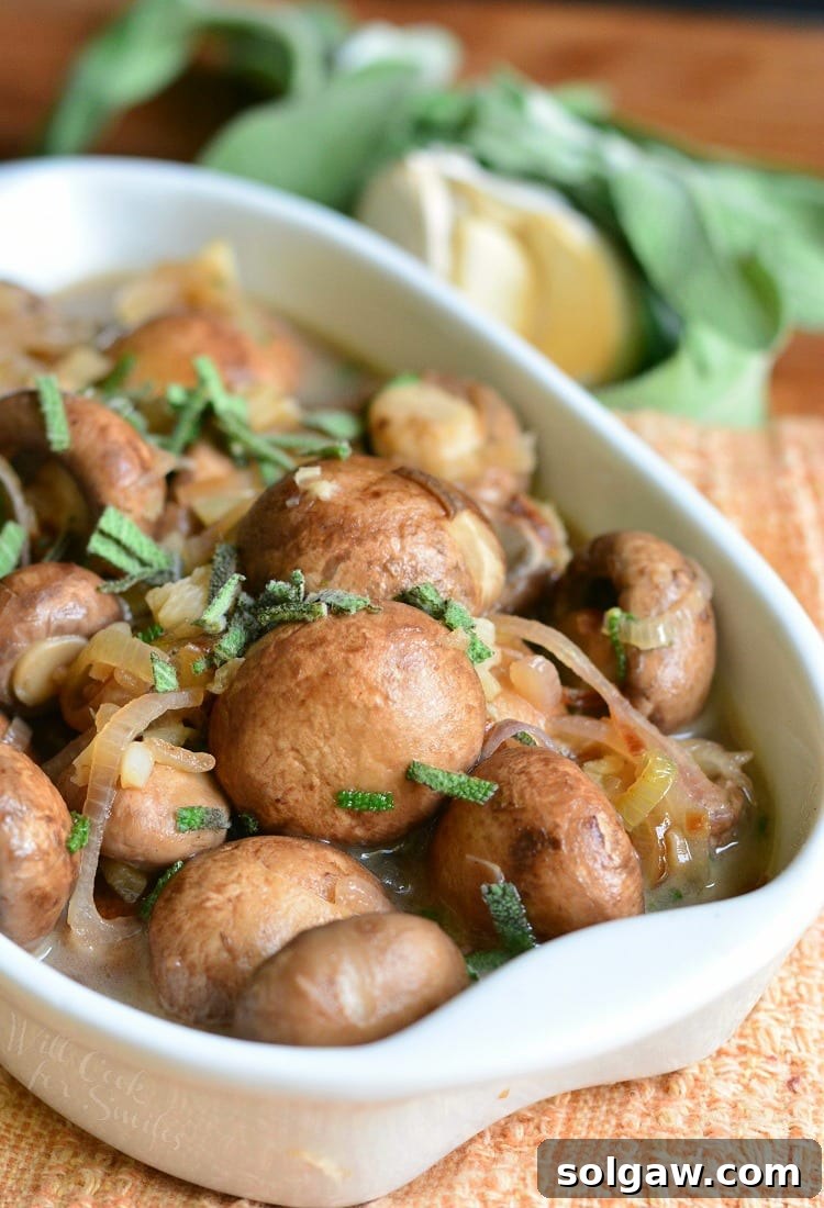 Mushrooms with Garlic and Sage in White Wine Sauce