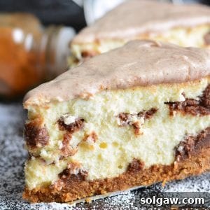 Delicious Cinnamon Roll Cheesecake